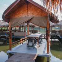  Beachy cafe บีชชี่ซีฟู้ด 