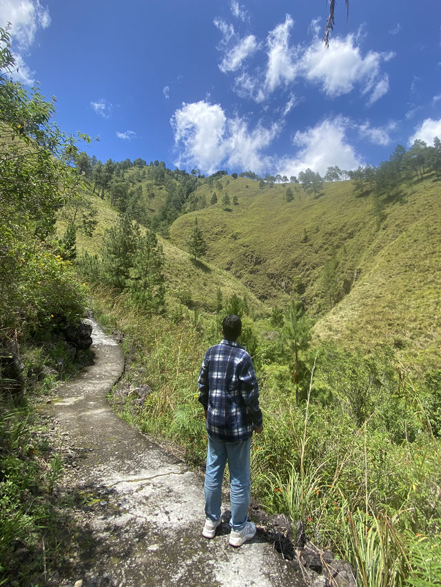 Stunning Hadabuan Naisogop Waterfall