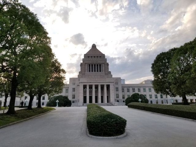 【東京】歴史と政治の象徴を訪ねる国会議事堂