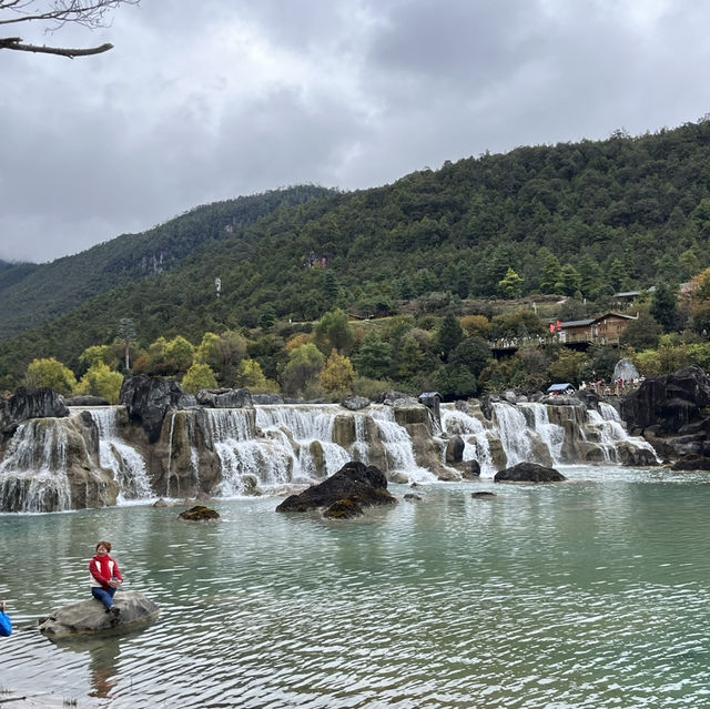 雲南麗江玉龍雪山藍月谷