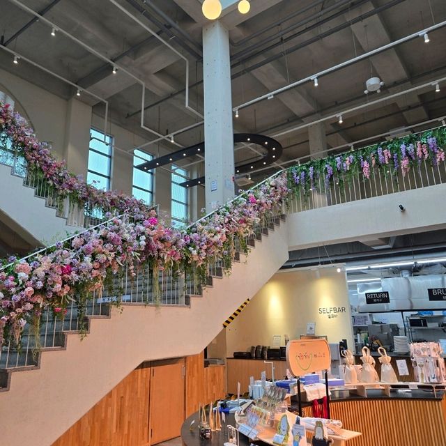 식물원 분위기가 물씬 나는 파주 대형카페, 앤드테라스 🌺