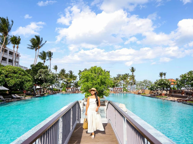 Dusit Thani Hua Hin ที่พักสวยริมทะเลหัวหิน