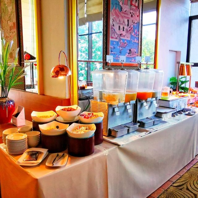 Montien Riverside Hotel Bangkok