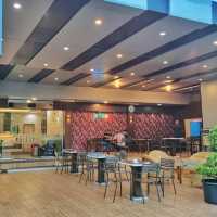 🇮🇩 Warm Welcomes and Exceptional Service at Hip Hope Hotel