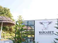 เที่ยวชมทุ่งคอสมอสที่ Margaret Private Villa 