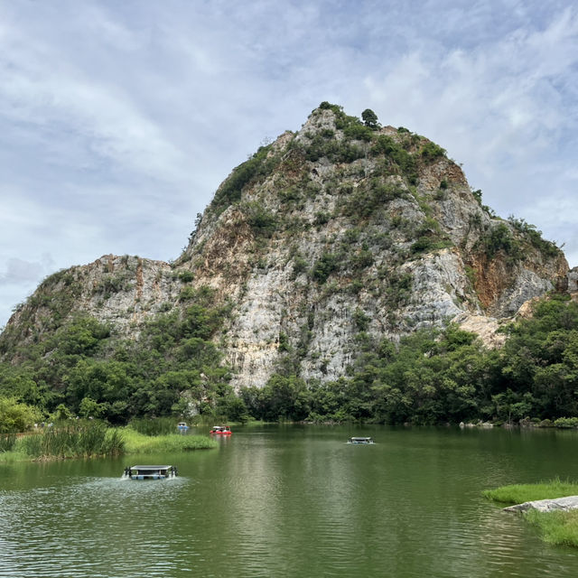 อุทยานหินเขางู ราชบุรี: สวรรค์ของคนรักภูเขาหิน⛰️🐍