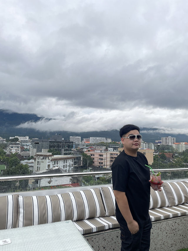 Moose Rooftop Bar รูฟทอฟสวย ชมวิวดอยสุเทพ