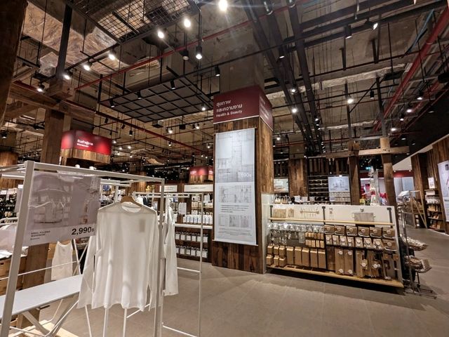 泰國最大間的無印良品開箱：Muji One Bangkok