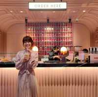 【バンコク】ピンクで可愛い The Cassette Coffee Bar