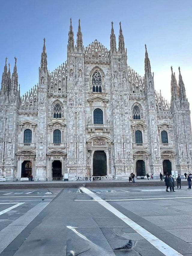 MAJESTIC MILAN | EXPLORING THE ICONIC OF DUOMO DI MILANO