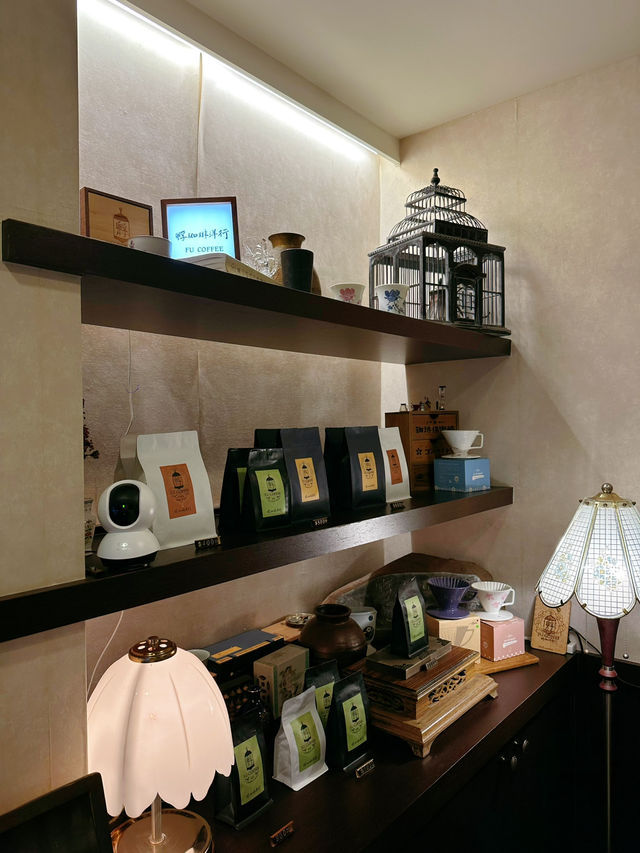【台北】迪化街慢活の選☕️坐下來享受一杯咖啡的時光🤎