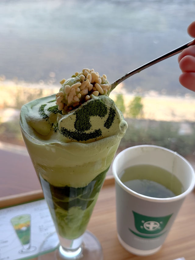 Nakamura Tokichi Byodo-in: A Matcha Haven with Breathtaking Views and Delicious Treats