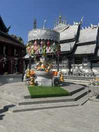 ผาช่อ