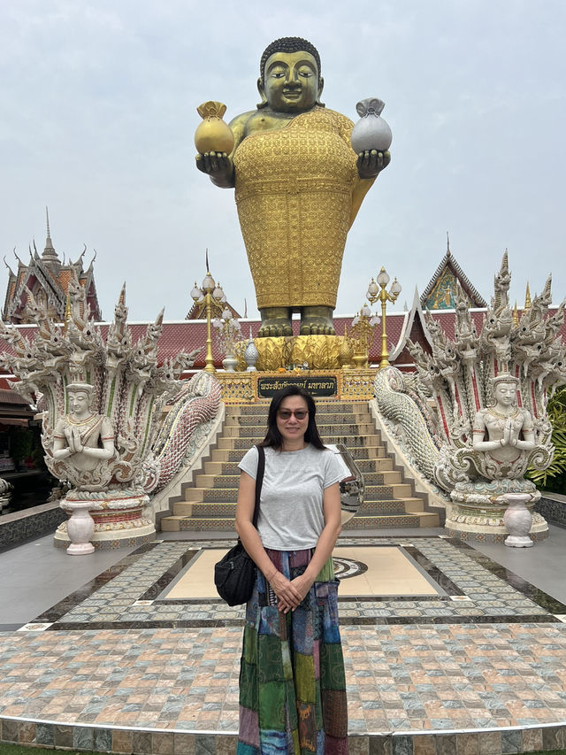 วัดสาขลา วัดสวยตั้งอยู่ใกล้ทะเลอ่าวไทย