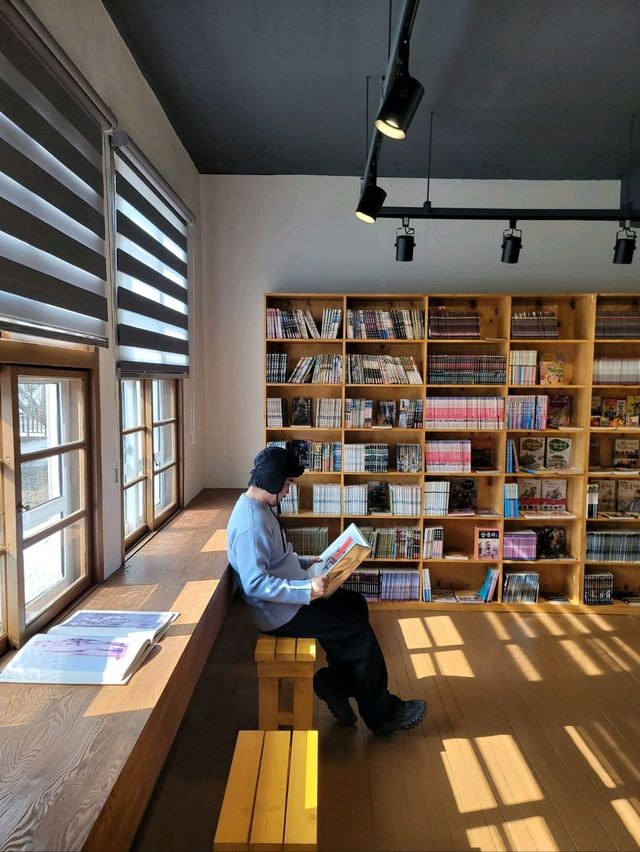폐교 전체가 카페로 변신한 마이산 카페🧡