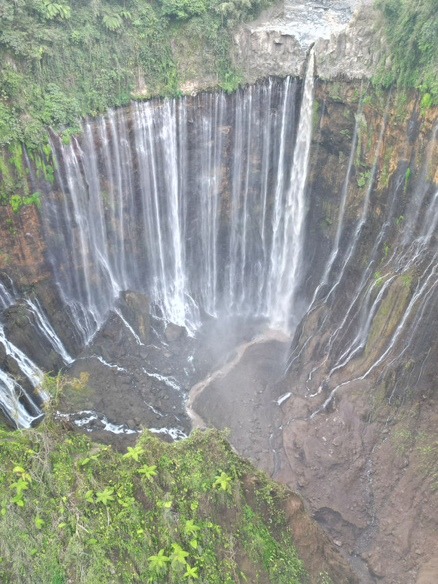 壯麗與震撼：印尼 Sewu 瀑布參訪體驗