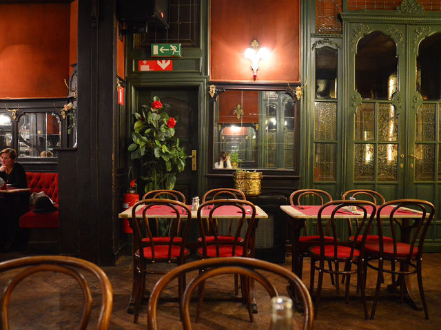 FALSTAFF – A Classic Belgian Dining Experience in Brussels