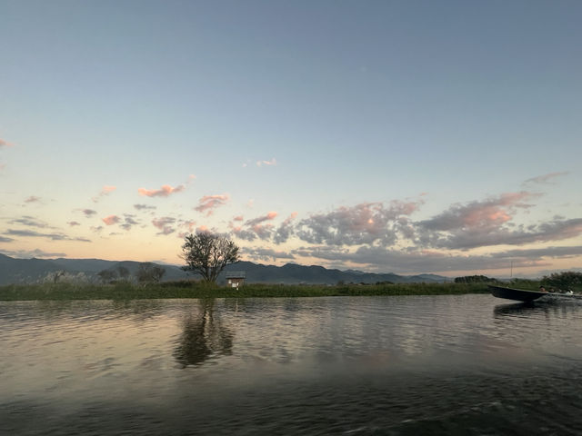 The Interesting Inle Lake of Myanmar 🇲🇲 