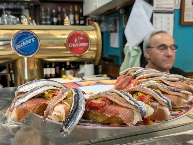 サンセバスチャン　おすすめのタパスバー　Gorriti Taberna