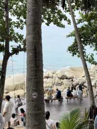เสื่อผืนหมอนใบ คาเฟ่ริมทะเลภูเก็ต นั่งชิลรับลมทะเล