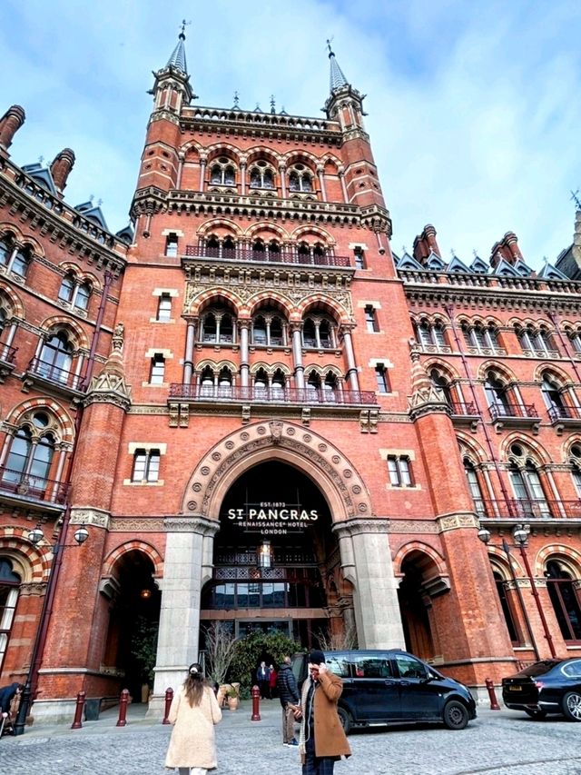 An amazing and interesting St. Pancras Station exploration. 