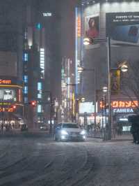 【新宿】雪の夜。カメラマンの視点で切り取る、幻想的な瞬間❄📷