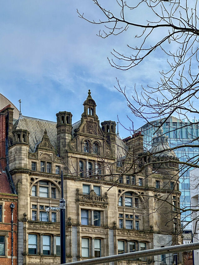 An ancient classic Harry Potter kinda library in Manchester 