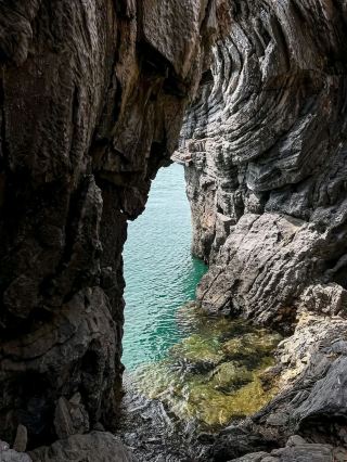 Koh Si Chang, Khao Phang Cave.