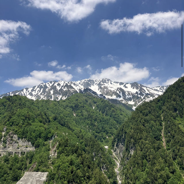 黒部ダム (Kurobe Dam, Toyama) – 日本最大級のダムと絶景