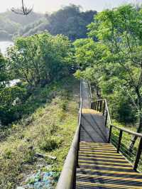 牛埔泥岩水土保持教學園區：從月世界到夢幻綠洲的奇幻旅程