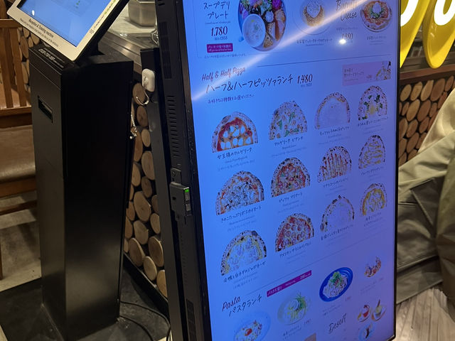 good spoon pizzeria＆cheese 横浜モアーズ店