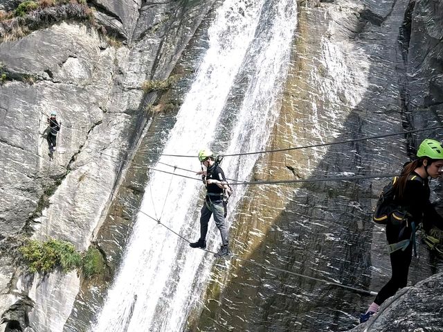 🧗‍♀️Climbing Waterfalls in Wanaka – Wildwire Adventure with My Malaysian Friend🧗‍♀️