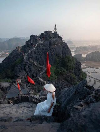 Du lịch HANG MÚA