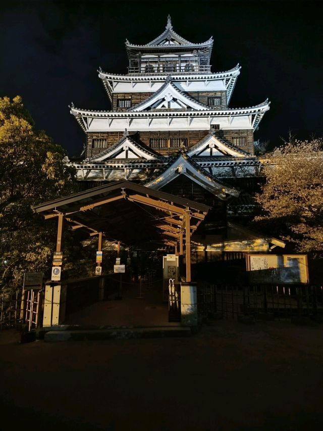 夜遊廣島城