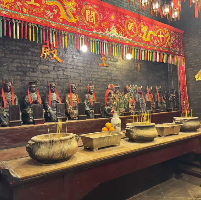 Man Mo Temple