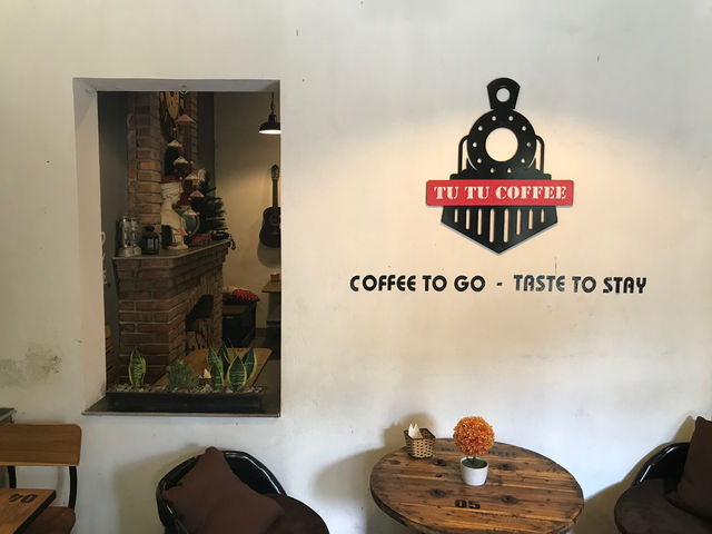 닌빈에서 여유를 찾는 카페 Tu Tu coffee