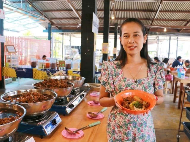 บุฟเฟ่ต์ไก่ตุ๋นมะระ 79 บาท