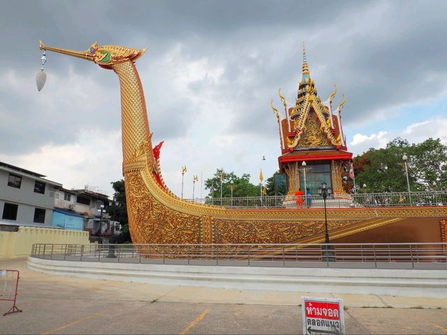 วัดชลอ นนทบุรี