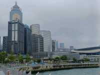 都市中的濱海綠洲，灣仔海濱長廊水上運動區。