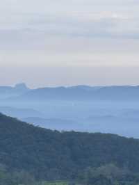 ลานกางเต็นท์ ผาย้อนตะวัน สระบุรี
