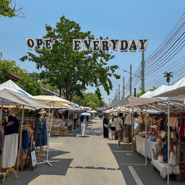ชิม ช้อป ชิล🛍️ที่ตลาดจริงใจมาร์เก็ตเชียงใหม่