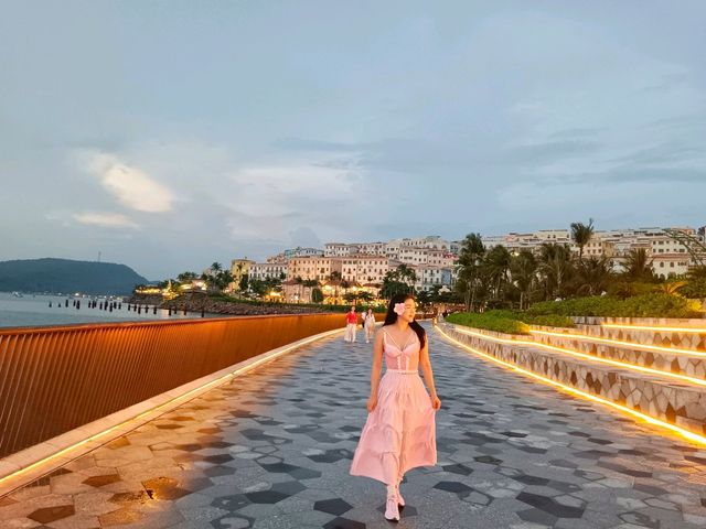 Night Light @ Sunset Town Phu Qouc ...