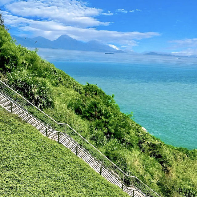 ​岱嵩島 — 藍天樂園