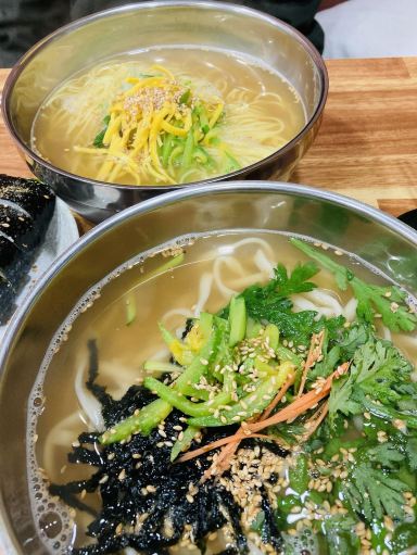 釜山旅行の朝食🇰🇷は栄養満点のカルグクス+キンパでお腹いっぱい𓃟