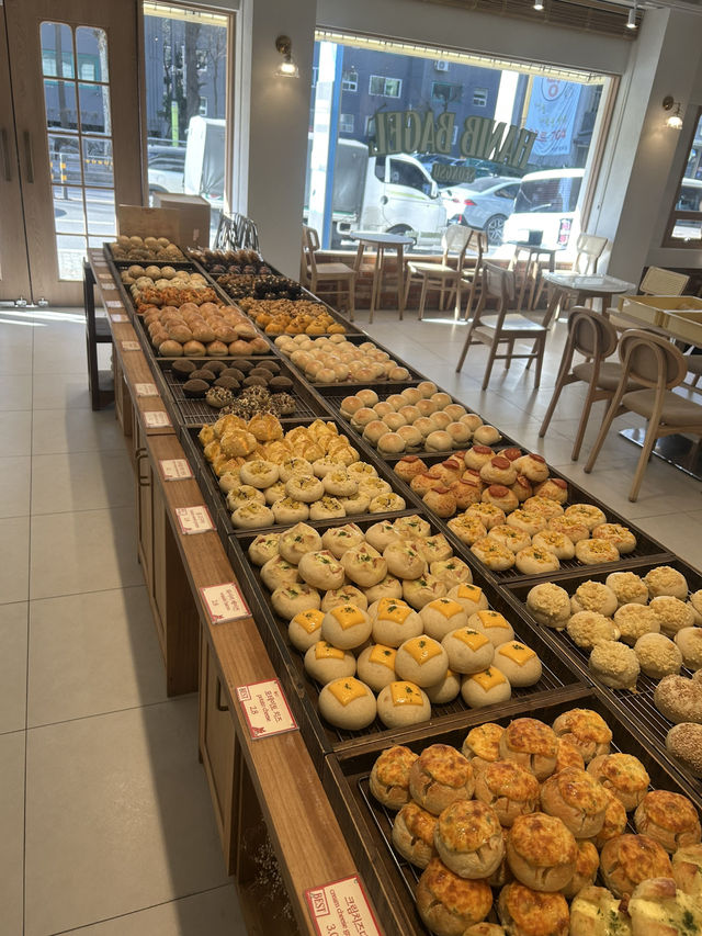 【韓国】1口サイズのベーグルが人気のお店❣️