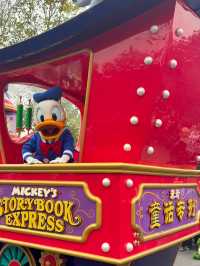 Disney land shanghai 1 วัน 9 เครื่องเล่น