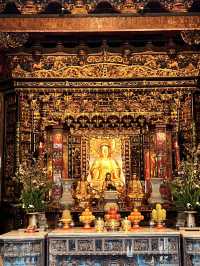 หนึ่งในวัดที่เก่าแก่ที่สุดของไต้หวัน (Taiwan) 