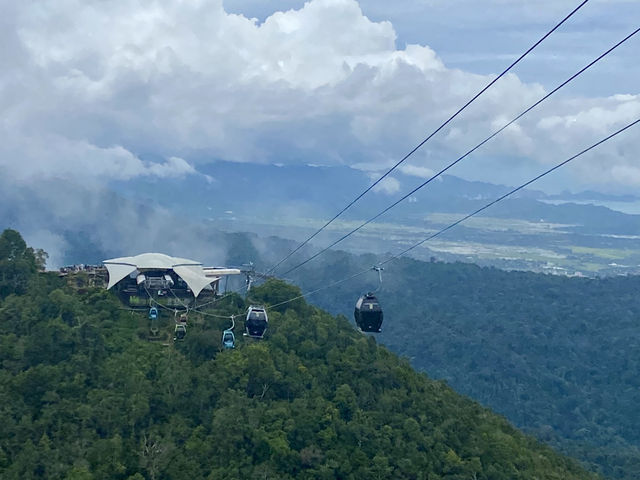 Sky-High Views & Island Vibes: My Langkawi Cable Car Ride
