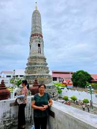 Wat Arun – The Temple of Dawn That Shines All Day