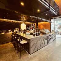 Bottomless cafe